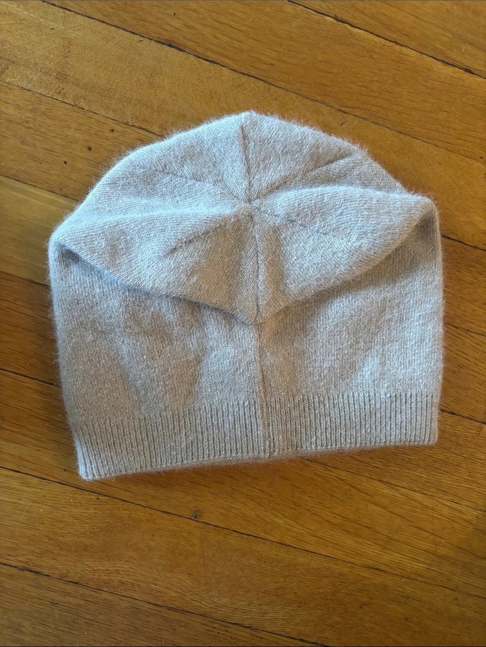 Women’s Knit Beanie with Rhinestone Flower beige